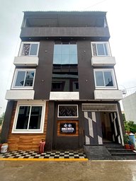 Shree Ji Girls Hostel